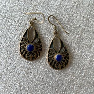 Blue lapiz stone drop earring